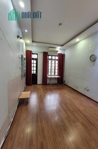 Cho thuê nhà nguyên căn, CHDV, Nguyễn Phong Sắc, 63m2, 5T, 6P, 20 tr.