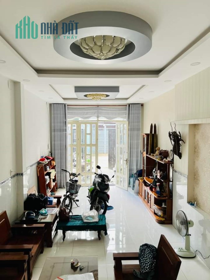 Nhà 84m2 hẻm xe hơi đường 621 tỉnh lộ 10  KHU TÊN LỬA Bình tân 4ty8tr
