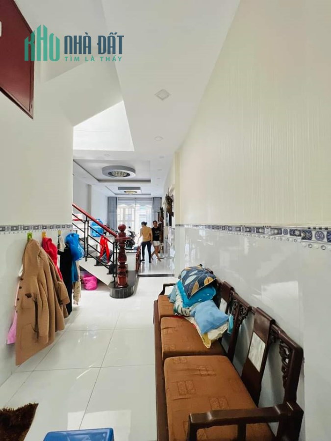 Nhà 84m2 hẻm xe hơi đường 621 tỉnh lộ 10  KHU TÊN LỬA Bình tân 4ty8tr