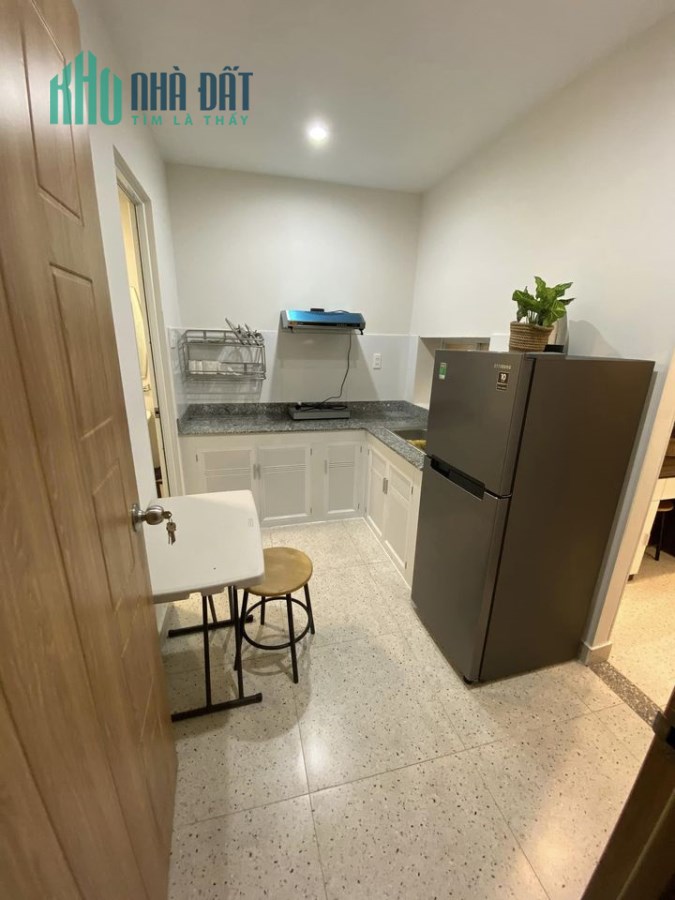 CHO THUÊ CĂN HỘ MỚI ĐẸP FULL NỘI THẤT TẠI 521/66/A CMT8, P13, QUẬN 10