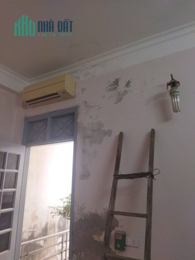 Em chuyên sơn sửa nhà khu vực Hà Nội anh chị nào có nhu cầu alo e !