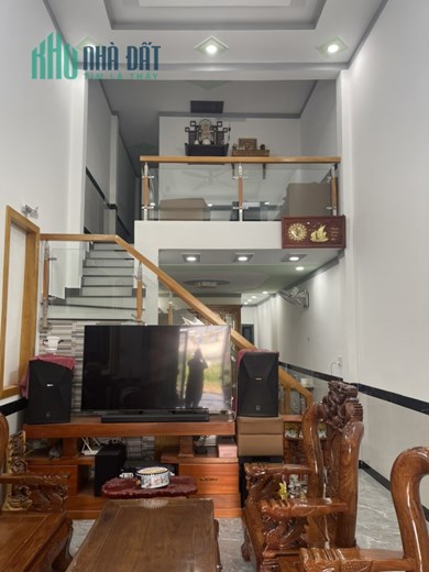 Bán nhà trệt gác lửng tại TP Thuận An, 104m2 full nội thất, vi bằng, 1.85 tỷ. Lh:0777123478