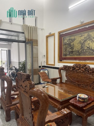 Bán nhà trệt gác lửng tại TP Thuận An, 104m2 full nội thất, vi bằng, 1.85 tỷ. Lh:0777123478