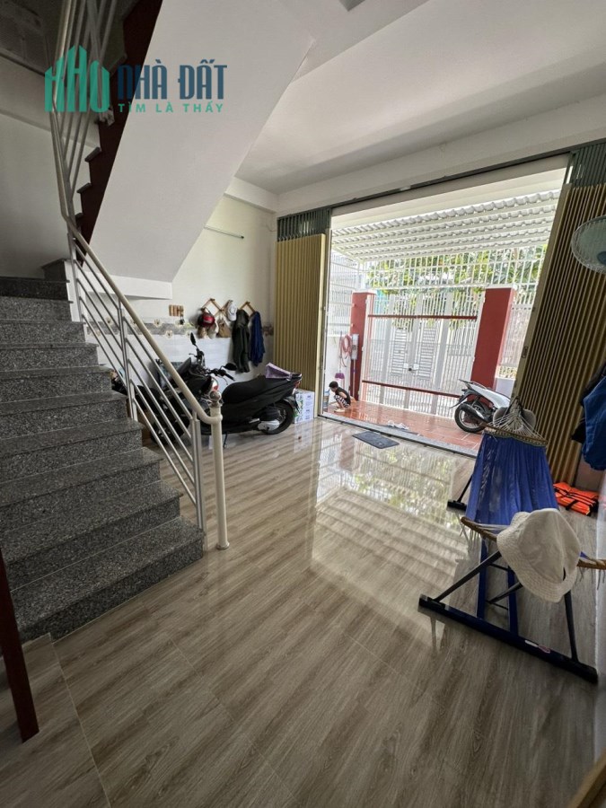 NHÀ ĐẸP - GIÁ TỐT – CHÍNH CHỦ CẦN BÁN CĂN  NHÀ  ĐẸP Tại  Vĩnh Thạnh, Nha Trang, Khánh Hòa