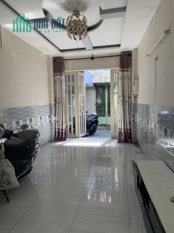 Cho thuê nhà nguyên căn P13 Tân Bình 43m2 cọc 2 tháng 10tr/th. Lh:0919343123.