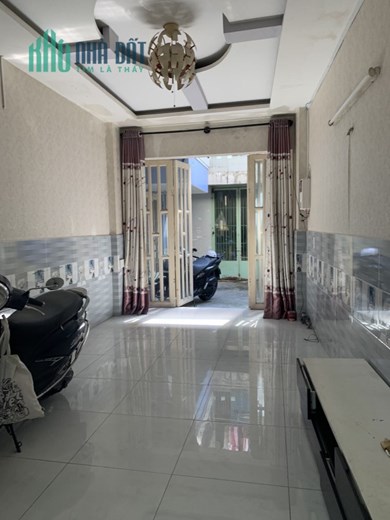 Cho thuê nhà nguyên căn P13 Tân Bình 43m2 cọc 2 tháng 10tr/th. Lh:0919343123.