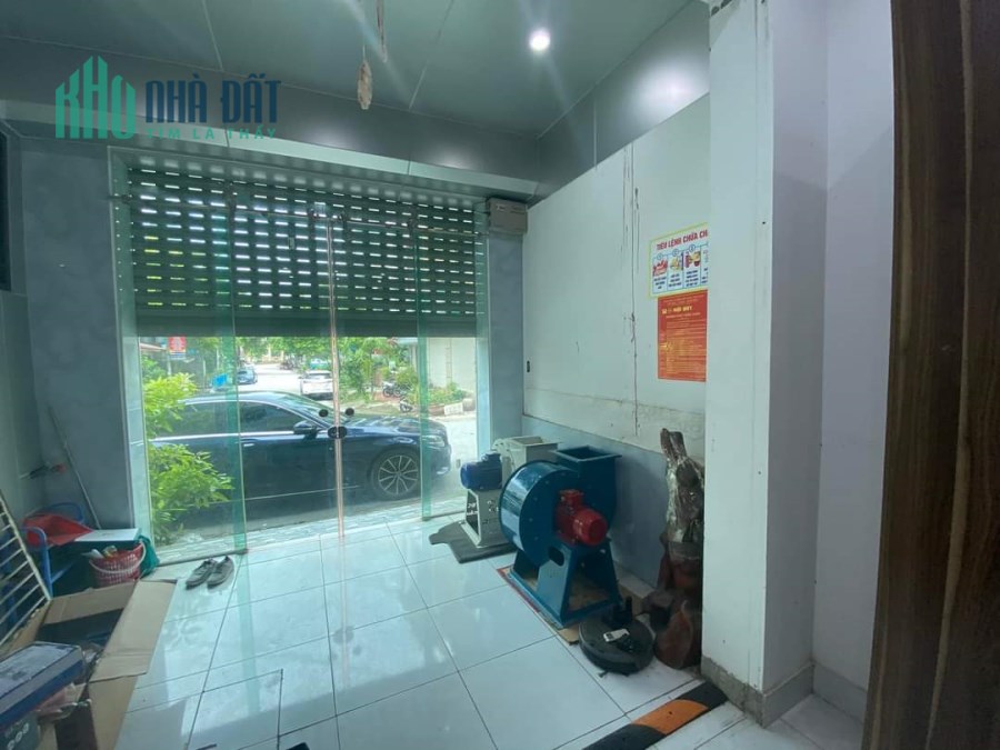Khu vực Sầm uất, kinh doanh đẳng cấp. oto tránh. tại Vĩnh Ngọc. DT: 41m* 3 tầng. Giá hơn 4 tỷ