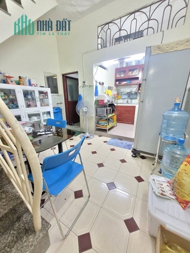 NHÀ NHỈNH 5 TỶ GẦN NGÃ TƯ HÀNG XANH, NỞ HẬU TÀI LỘC ,VÀI PHÚT SANG QUẬN 1.