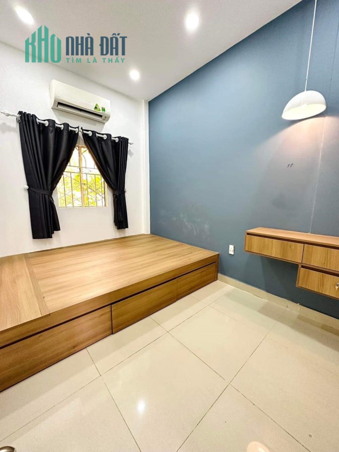KHU VIP - HẺM Ô TÔ - SỔ VUÔNG A4 - TẶNG HẾT NỘI THẤT