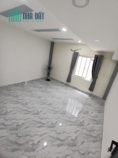 Bán gấp nhà 2 tầng 100m2 Hoà Bình Tân Phú chỉ 6,9 tỷ.