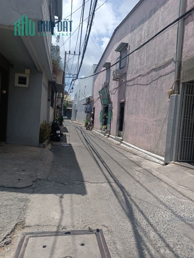 Bán gấp nhà 2 tầng 100m2 Hoà Bình Tân Phú chỉ 6,9 tỷ.