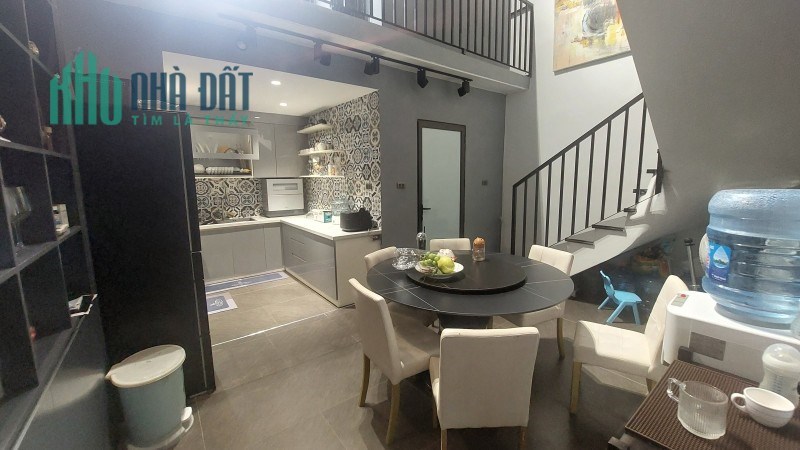 Nhà Phân lô phố Sài Đồng, full nội thất, ngõ ô tô, DT 70m2 x 3T, MT 5m, nhỉnh 6 tỷ