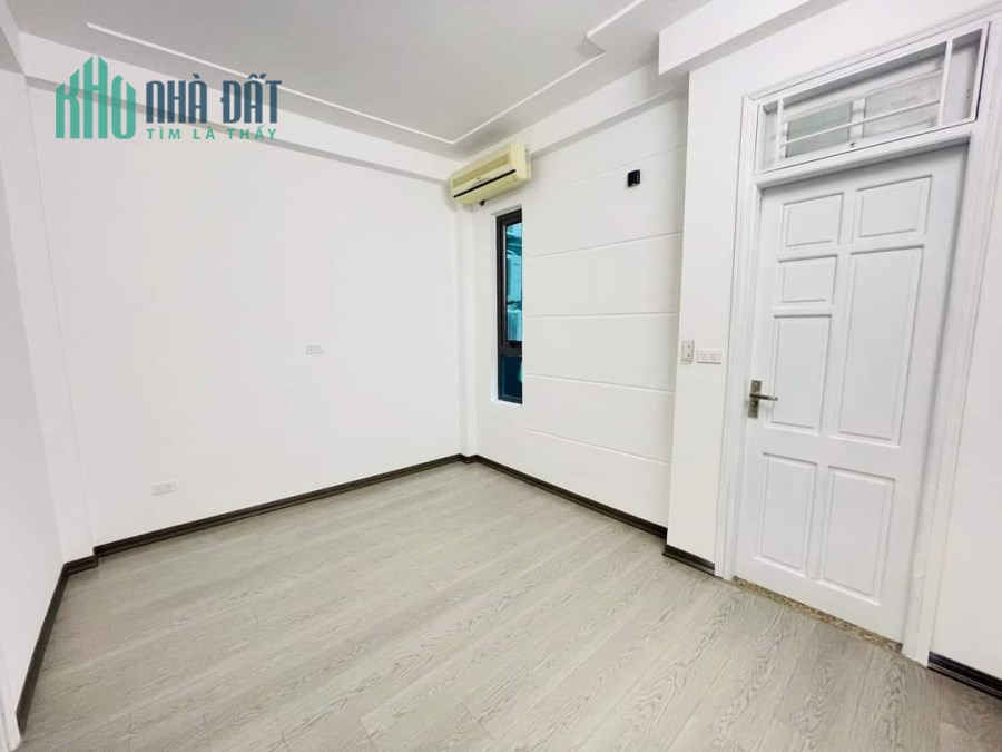 VÀO VIỆC !!! Nhỏ tiền TT Yên Hòa, Cầu Giấy, 28m2  Chỉ Nhỉnh 3 Tỷ thôi