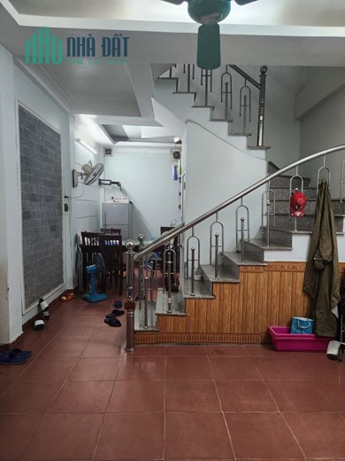 KIẾM ĐÂU RA!!! Siêu phẩm TT Dịch Vọng, Cầu Giấy 50m2  Chỉ nhỉnh 6.5 tỷ thôi