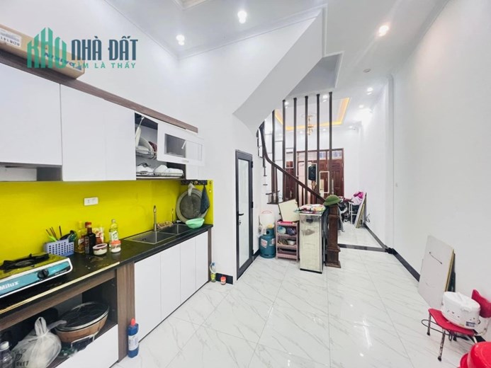 GIÁ GIẬT MÌNH!!! Sầm uất TT Mỹ Đình, Lê Quang Đạo, 40m2 , chỉ Nhỉnh 4.5  tỷ