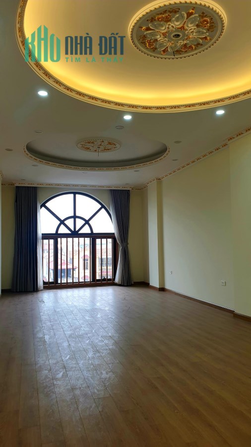 Bán nhà 79m2 phố Nghi Tàm, Tây Hồ Thang máy 8 ngủ Dòng tiền khủng 9.5 Tỷ