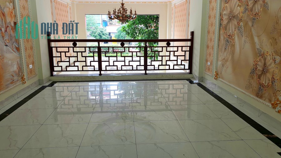 Bán nhà 75m2 phố Nghi Tàm, Tây Hồ Thang máy 8 phòng Dòng tiền ổn 9.4 Tỷ