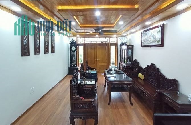 Bán nhà mặt đường Lê Văn Thuyết, 90m 4 tầng GIÁ 7.9 tỉ vị trí cực đẹp