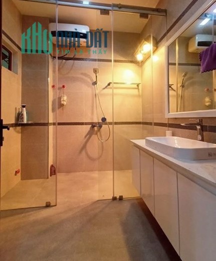 Bán nhà mặt đường Lê Văn Thuyết, 90m 4 tầng GIÁ 7.9 tỉ vị trí cực đẹp