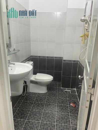 Nhà Quận3 CHÍNH CHỦ MỘT ĐỜI, 4 tầng btct, vị trí đắt địa Quận3 ,gần chợ trường học , nhad đẹp ở