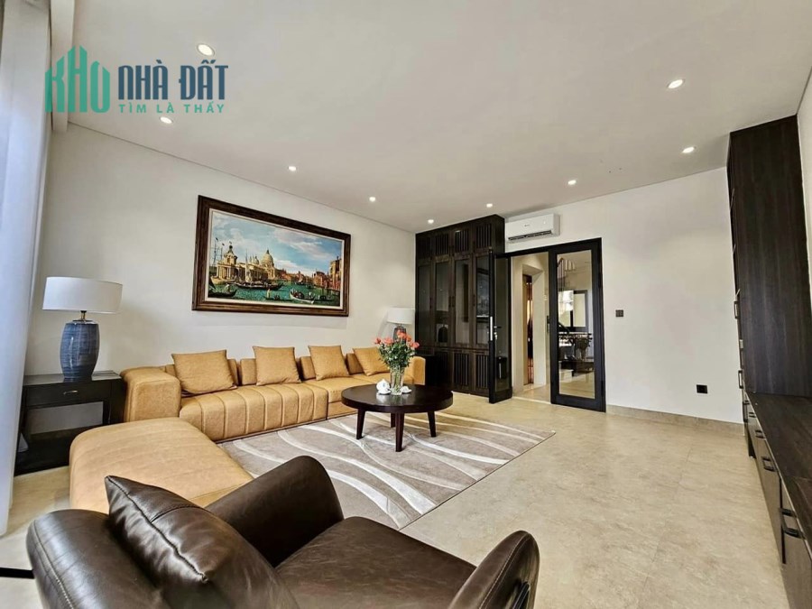 Bán nhà 72m2 phố Nghi Tàm, Tây Hồ Gara Ô tô 7 chỗ 8 phòng ngủ Dòng tiền tốt 9.2 Tỷ