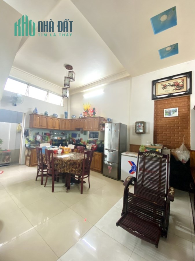 Bán Nhà Mặt Phố Đường Phú Thọ Hòa, Trung Tâm Của Quận TP, 70m2x4 Tầng, Không QH, Không LG, Tặng NT