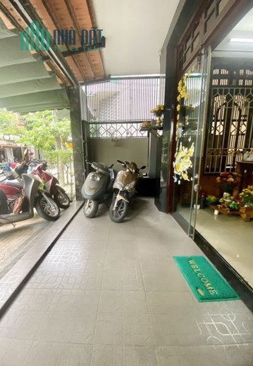 Bán Nhà Mặt Phố Đường Phú Thọ Hòa, Trung Tâm Của Quận TP, 70m2x4 Tầng, Không QH, Không LG, Tặng NT