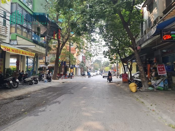 Dứt ruột bán nhà Phùng Hưng, Hà Đông, 5 tầng, đường 10m kinh doanh, 5 tỷ nhỉnh