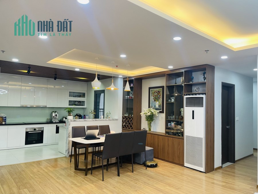 Đỉnh cao! Bán nhà Văn Quán, LÔ GÓC, K.DOANH, Ở NGAY 5T; 9,9 tỷ HIẾM!