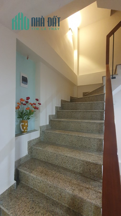 CHỦ XÂY TÂM HUYẾT BÁN NHÀ PHỐ TRẠM – LÔ GÓC Ô TÔ ĐỖ CỔNG – 35M2 X 5 TẦNG XÂY MỚI – GIÁ NHÔ 3 TỶ