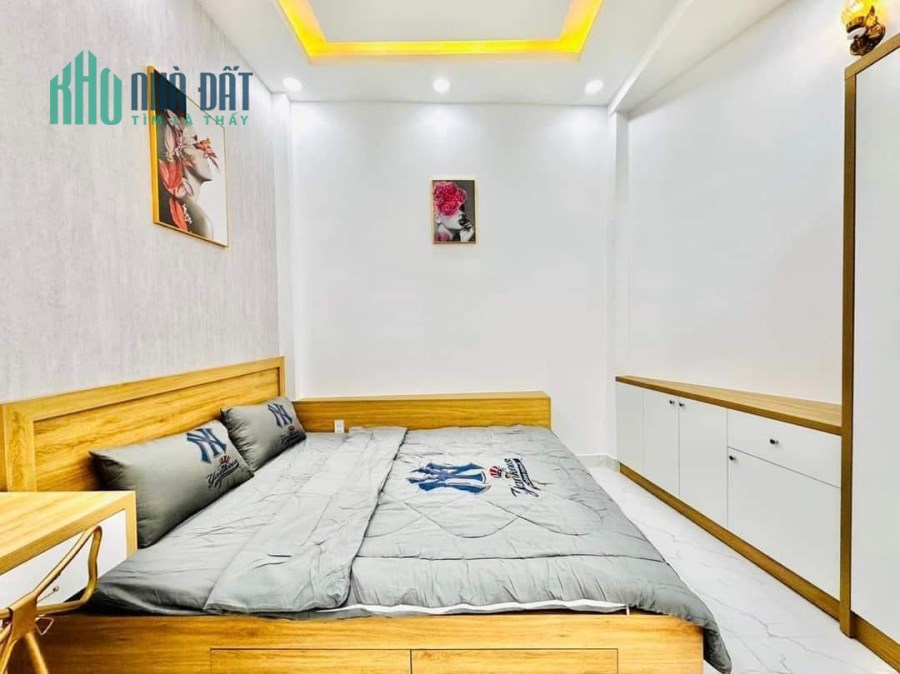 Bán Nhà Phạm Văn Đồng Gò Vấp 2 Tầng Mới Đẹp 3 Tỷ 4