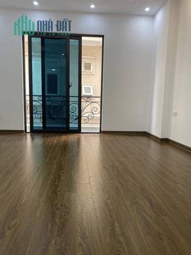 Bán nhà 73m2 phố Nghi Tàm, Tây Hồ Gara Ô tô 8 phòng ngủ Dòng tiền ổn 9.2 Tỷ