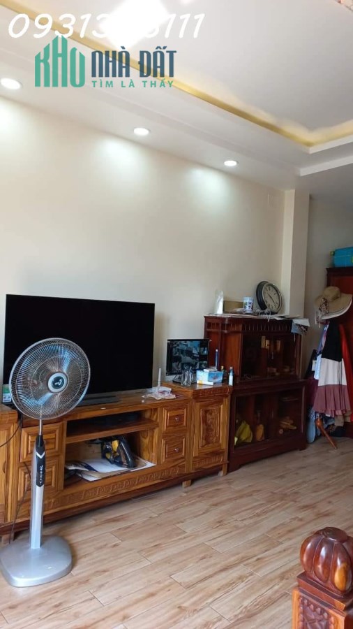 Nhà mặt phố kinh doanh đường số 6 Hiệp Bình Chánh Thủ Đức 64 m2 đất