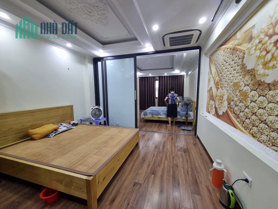 Bán nhà 72m2 phố Nghi Tàm, Tây Hồ Gara 2 Ô tô 8 ngủ Dòng tiền khủng 9.1 Tỷ