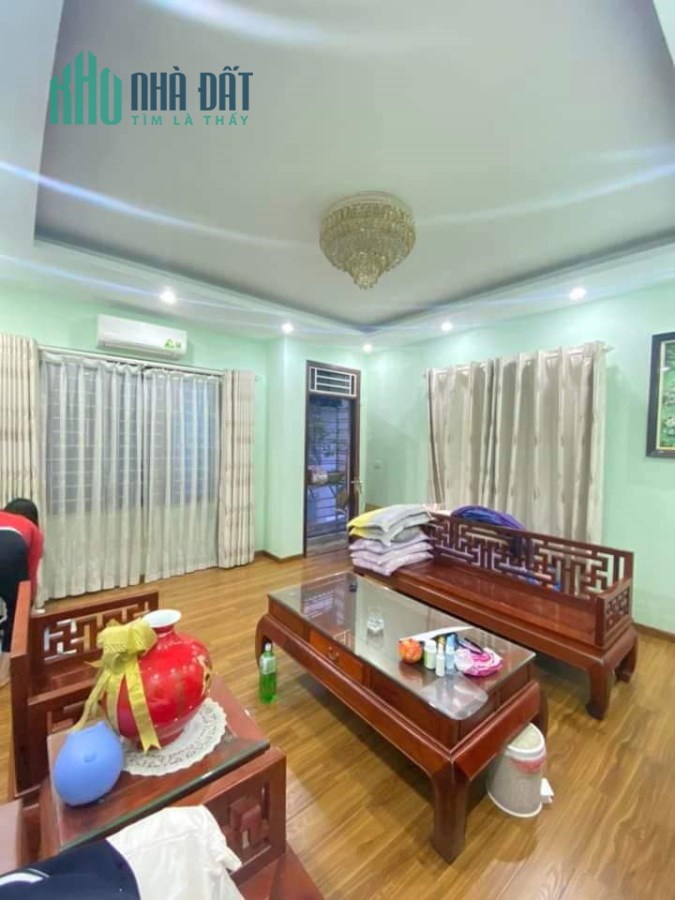 Bán nhà 75m2 phố Nghi Tàm, Tây Hồ Gara Ô tô 8 phòng ngủ Dòng tiền tốt 9.1 Tỷ