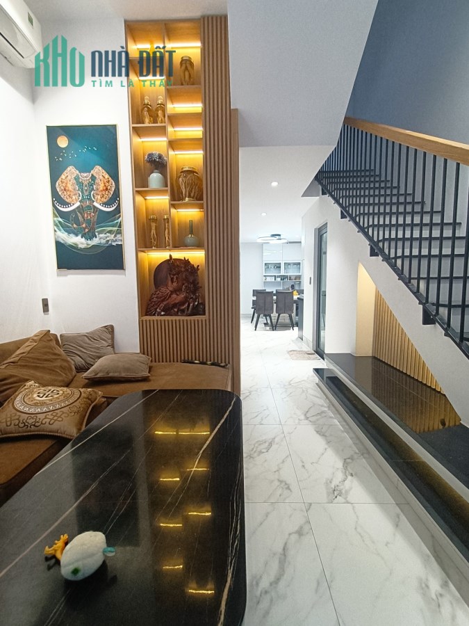 VỊ TRÍ ĐỈNH, NHÀ 5 TẦNG HOÀNG DIỆU, CÓ THANG MÁY, 54 M2 GIÁ 5.5 TỶ