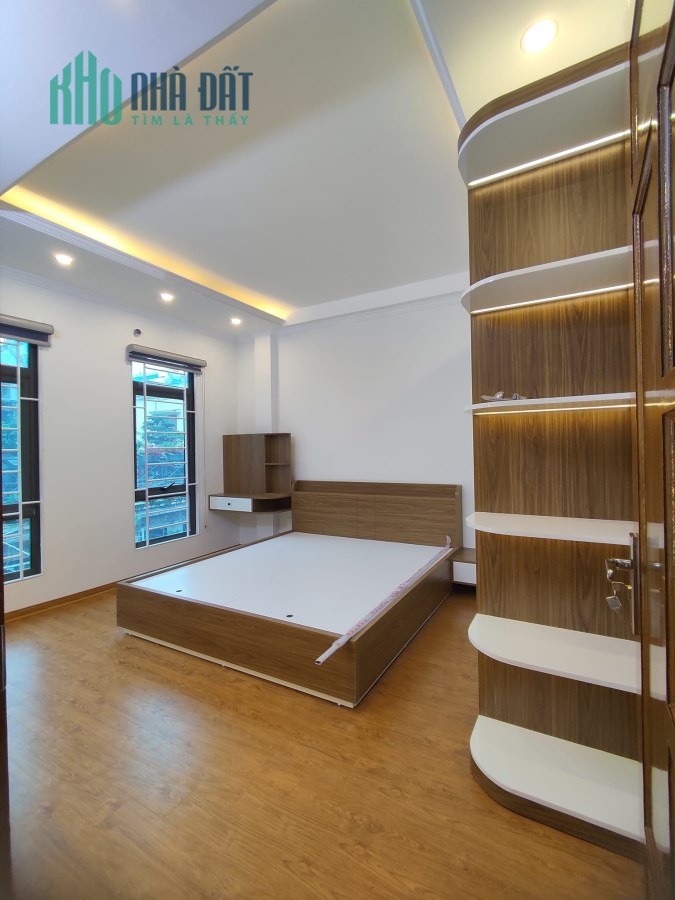 Bán nhà Hoàng Ngân Thanh Xuân 42m 6T 4 ngủ MT4.5m nhà đẹp ở ngay  mặt ngõ thông KD nhỉnh 5 tỷ lh