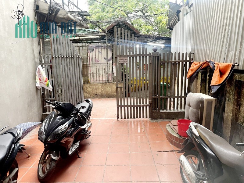 Bán nhà Cự Lộc Thanh Xuân 100m 4 tầng mặt tiền 4.5m gần hồ ô tô đỗ cửa nhỉnh 10 tỷ lh 0975124520