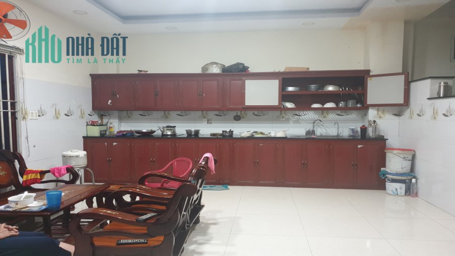 Bán nhà M.Tiền Hà Huy Giáp Quận 12, 5 tầng, Ngan lớn 6m, giá giảm còn 11 tỷ