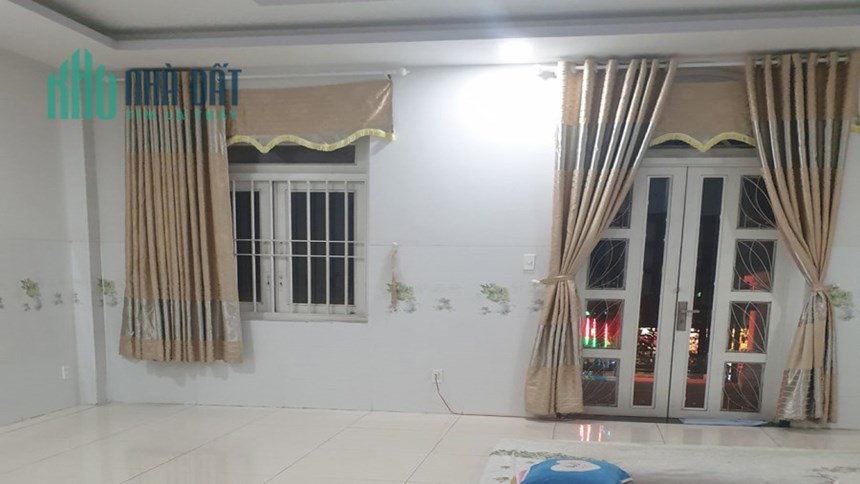 Bán nhà M.Tiền Hà Huy Giáp Quận 12, 5 tầng, Ngan lớn 6m, giá giảm còn 11 tỷ