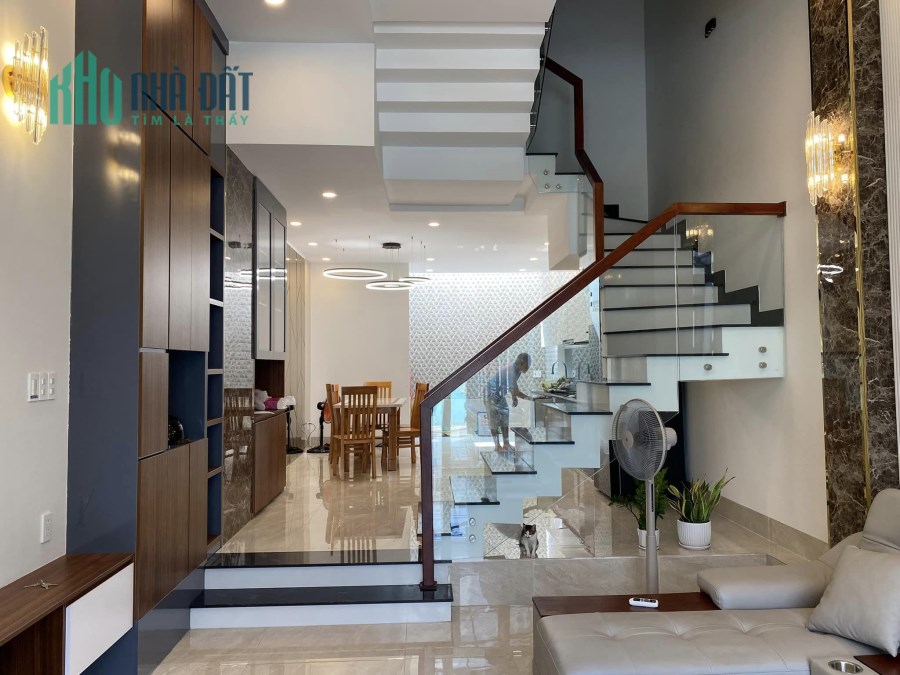 Bán Gấp Nhà Riêng HXH  Linh Trung, Thủ Đức, DT 80M, Giá Nhỉnh 6 Tỷ, SHR Chính Chủ Sang Tên Ngay