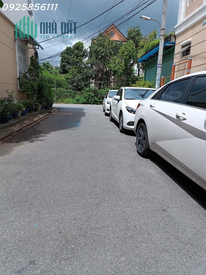 Nhà phố chính chủ gấp bán P. Tăng Nhơn Phú A, Quận 9, 60m2  hẻm ô tô 7m