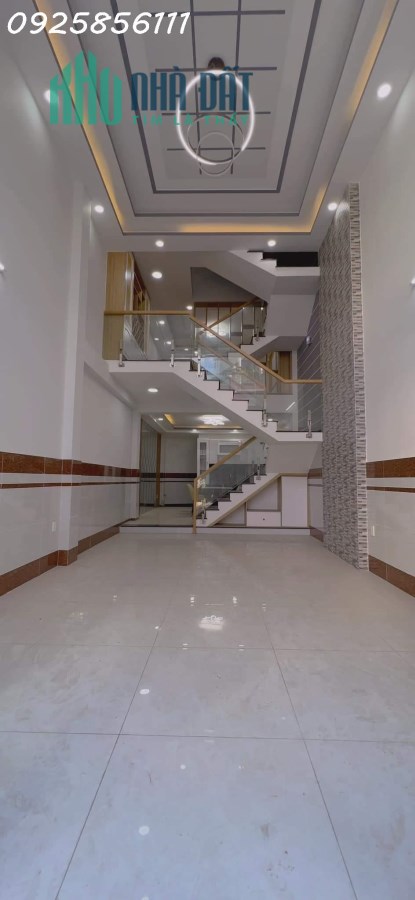 Nhà phố chính chủ gấp bán P. Tăng Nhơn Phú A, Quận 9, 60m2  hẻm ô tô 7m
