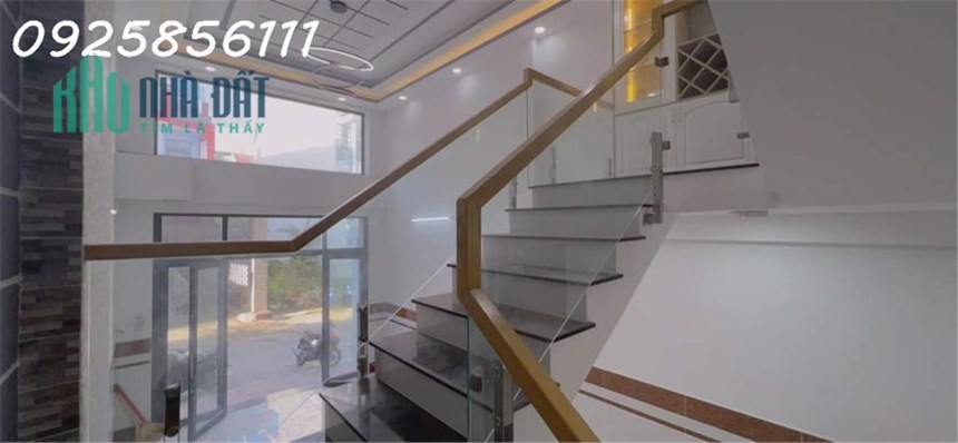 Nhà phố chính chủ gấp bán P. Tăng Nhơn Phú A, Quận 9, 60m2  hẻm ô tô 7m