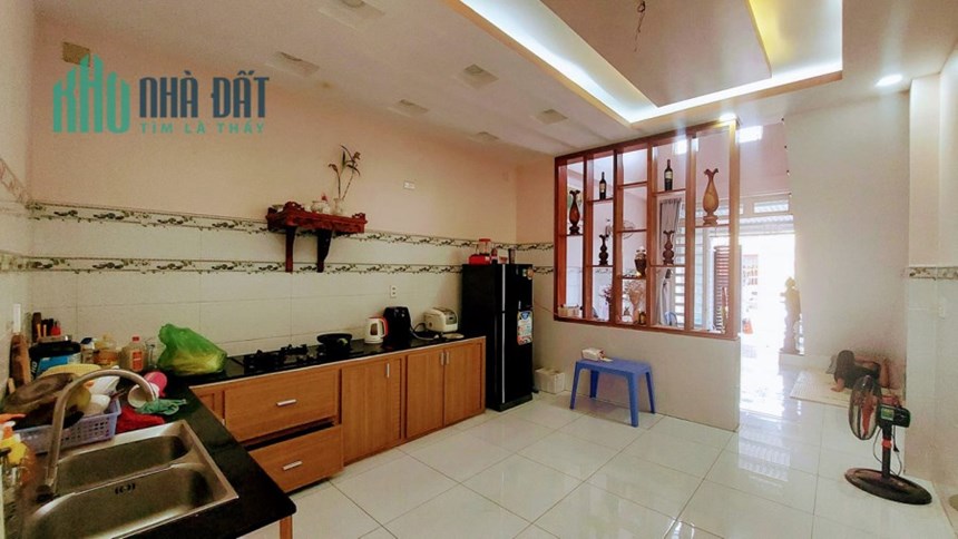 Bán nhà TX 52 QUẬN 12, dài 20m, thông số vàng, đường 5m, giá giảm còn 3.3 tỷ