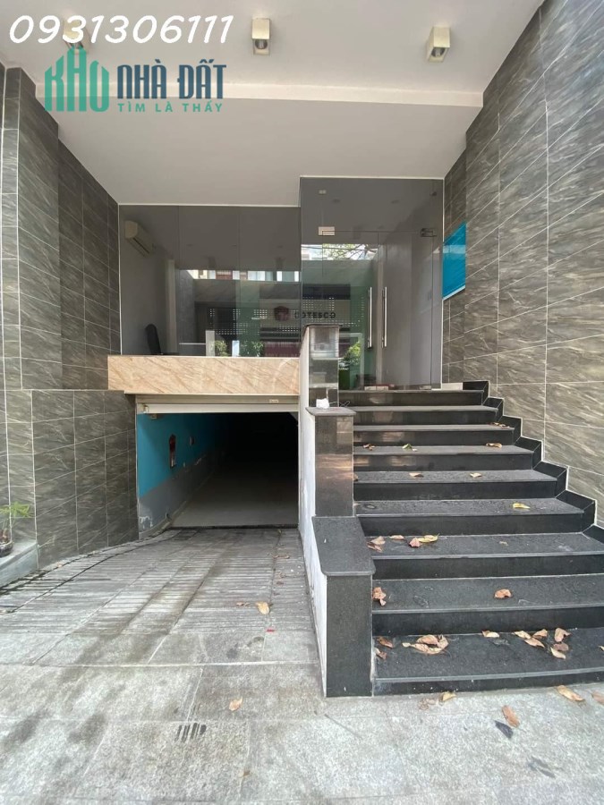 Nhà mặt phố phường 13 Bình Thạnh 115m2 gấp bán thông sàn có hầm  5m x 23