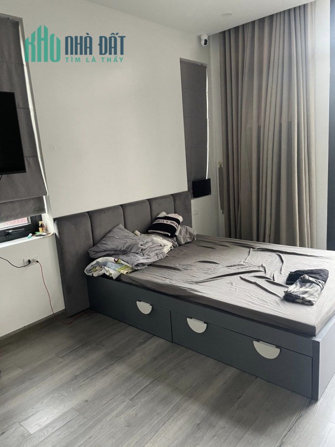 Bán nhà 75m2 phố Nghi Tàm, Tây Hồ Thang máy Nhập 8 phòng ngủ Dòng tiền khủng 9.2 Tỷ