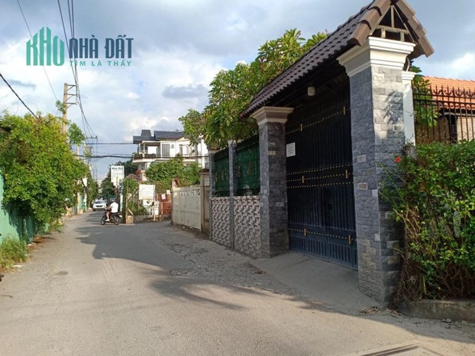Bán nhà hẻm xe tải, Quốc lộ 13, lô góc, ngang 6m, 4 tầng giá chỉ 10 tỷ.