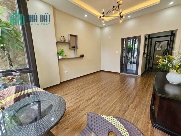 HIẾM!VỊ trí Vip Sài Đồng nhà phân lô,ngõ ô tô vào,ngõ thông, 70M,MT 5M,Hơn 6 tỷ