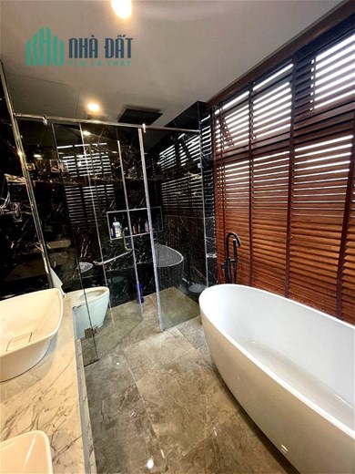Cực chất!Bán nhà Hoàng Như Tiếp,gara 2 ô tô,thang máy nhập khẩu,65M,MT 6M,nhỉnh 14 tỷ